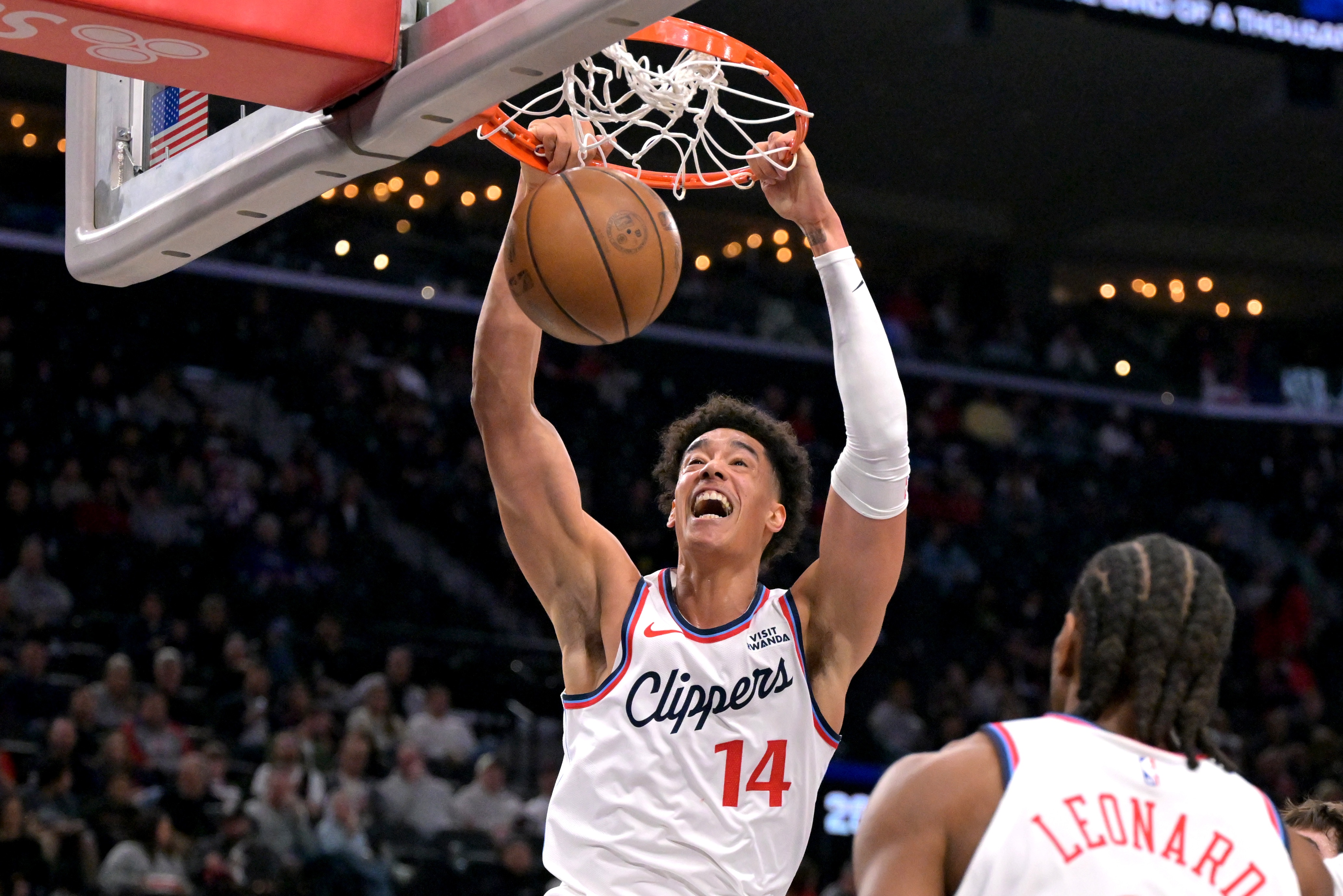 开云体育官网-键盘侠|快船找到小乔丹二代！科怀·库里·伦纳德上线&amp;三分太香了