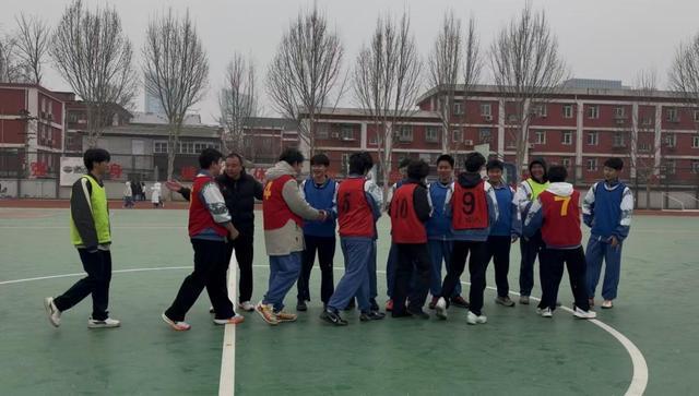 开云体育入口-北京市东方德才学校2026年高中部足球班超联赛正式开幕